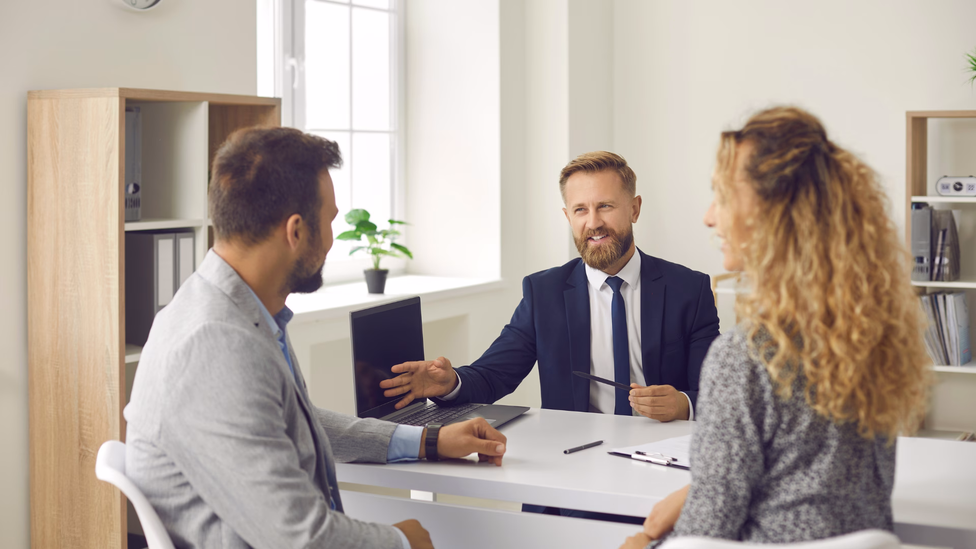 How Real Estate Agents Earn Commission in Dubai